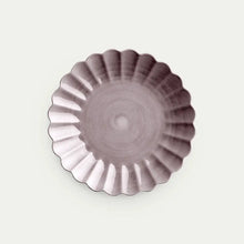 Ladda bild till bildvisaren Oyster Tallrik 28 cm - Plommon