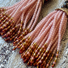 Ladda bild till bildvisaren Earrings Esmeralda - Soft Pink