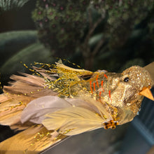 Ladda bild till bildvisaren Bird On Clip Gold 18cm