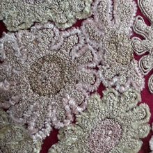 Ladda bild till bildvisaren Cushion Deluxe Anouk Shaded Lake Rouge 40x40cm