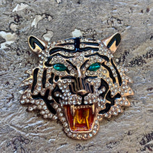 Ladda bild till bildvisaren Brosch Tiger Gold