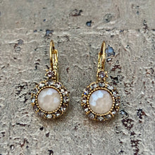 Ladda bild till bildvisaren Vintage Earring Light Sand (New)