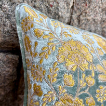 Ladda bild till bildvisaren Cushion Deluxe Embroidery Tiana Lagoon 30x40cm