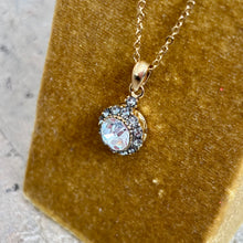 Ladda bild till bildvisaren Vintage Necklace Clear