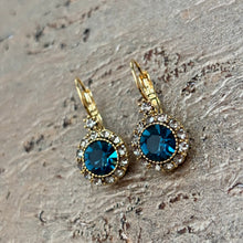 Ladda bild till bildvisaren Vintage Earring Montana (No.207)