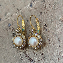 Ladda bild till bildvisaren Vintage Earring Pearl