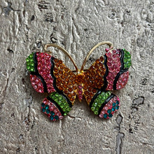 Ladda bild till bildvisaren Brosch Butterfly Pink