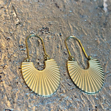 Ladda bild till bildvisaren Earrings Yasmin