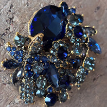 Ladda bild till bildvisaren Brosch Bleu Foncé
