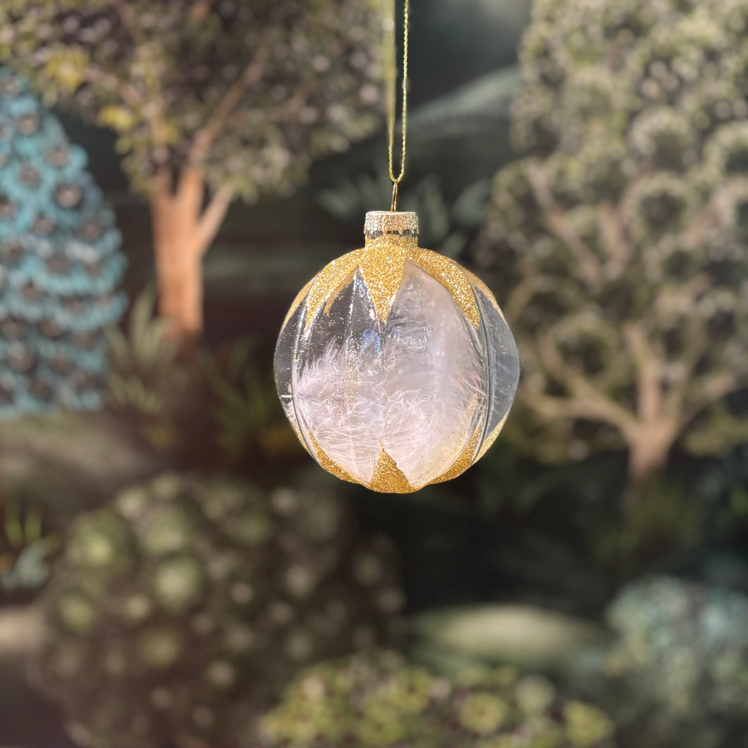 Glass Ornament w. Gold 8cm