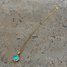 Ladda bild till bildvisaren Vintage Necklace Milky Turquoise