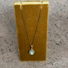 Ladda bild till bildvisaren Vintage Necklace Chrysolite (Nr.238)