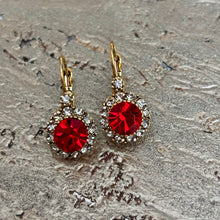 Ladda bild till bildvisaren Vintage Earring Light Siam (No.227)