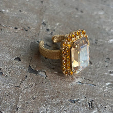 Ladda bild till bildvisaren Caprice Ring Diana
