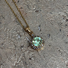 Ladda bild till bildvisaren Vintage Necklace Chrysolite (Nr.238)