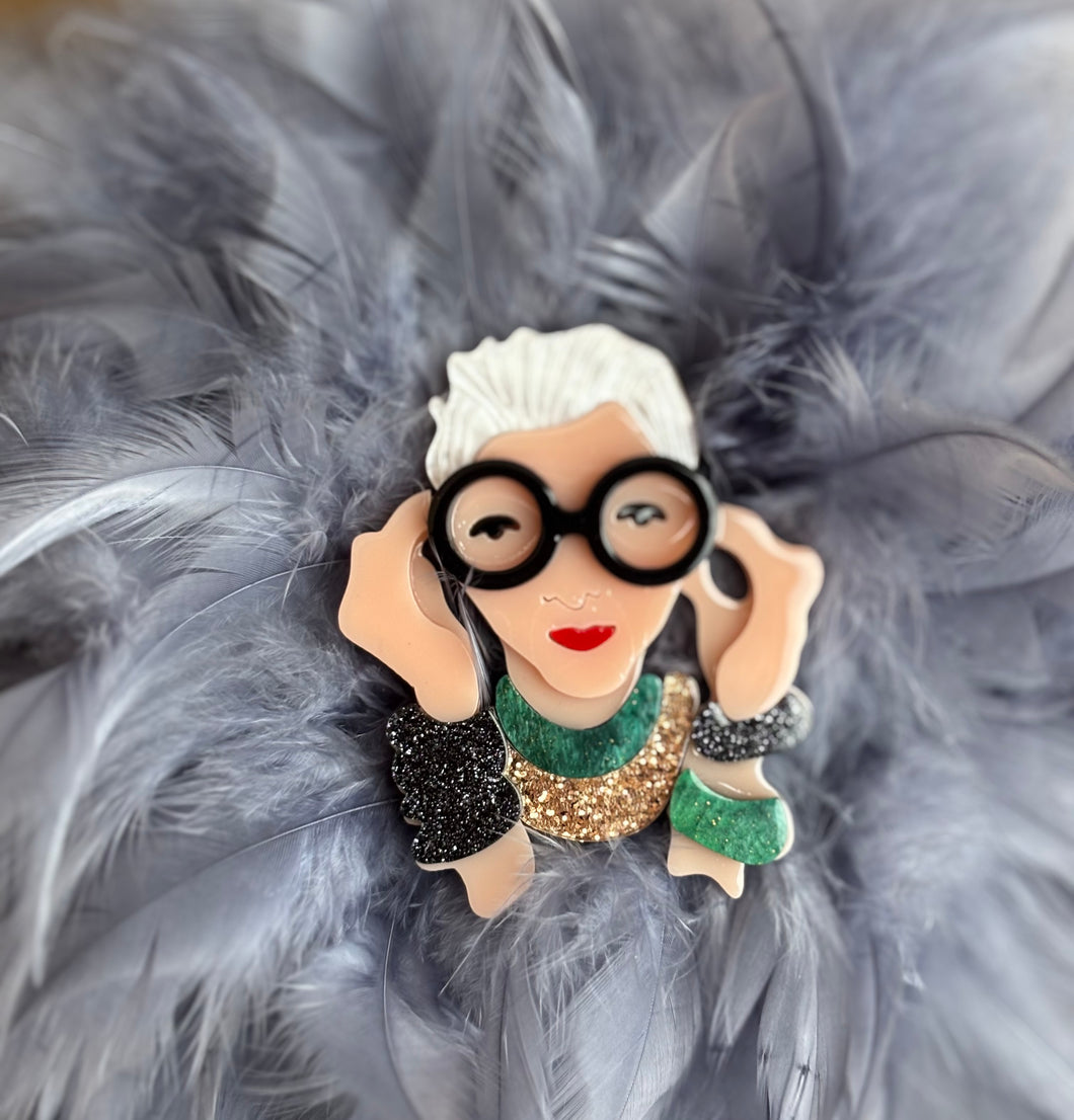 Brosch Iris Apfel