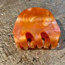 Ladda bild till bildvisaren Hårklämma Colour Shiny Orange