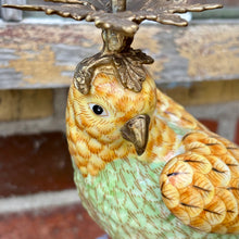 Ladda bild till bildvisaren Pair of Candleholder Parrots Brass Multi