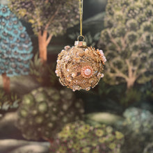 Ladda bild till bildvisaren Glass Ball w. Floral Pearl &amp; Gems 9cm