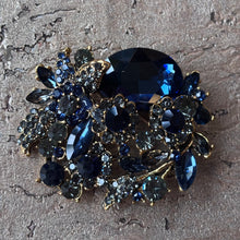 Ladda bild till bildvisaren Brosch Bleu Foncé