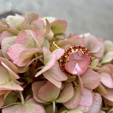 Ladda bild till bildvisaren Caprice Ring Bliss II