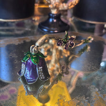 Ladda bild till bildvisaren Candle Snuffer Flower Purple