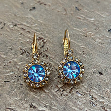 Ladda bild till bildvisaren Vintage Earring Light Sapphire (No.211)