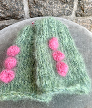 Ladda bild till bildvisaren Mohair Wrist Warmers, E.L. Design - Different Green W. Pink Details