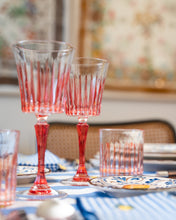 Ladda bild till bildvisaren Crystal Wine Goblet Coral