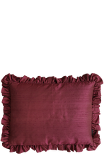 Ladda bild till bildvisaren Cushion Ruffle Blossom