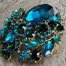 Ladda bild till bildvisaren Brosch Grande Bleu
