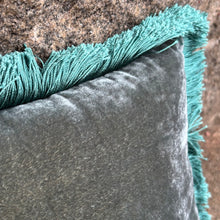 Ladda bild till bildvisaren Cushion Deluxe Lake Blue/Air Blue Fr 27x27cm