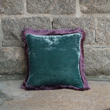 Ladda bild till bildvisaren Cushion Deluxe Prussian Blue Purple Fr 27x27cm