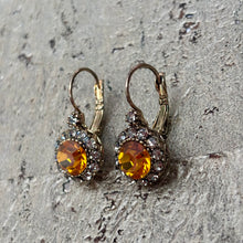 Ladda bild till bildvisaren Vintage Earring Topaz (No.203)