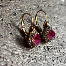 Ladda bild till bildvisaren Vintage Earring Rose (No.209)