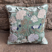 Ladda bild till bildvisaren Cushion Deluxe Milva Lagoon 40x40cm