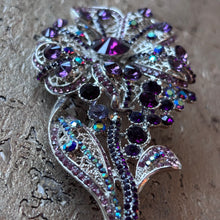 Ladda bild till bildvisaren Brosch Grande Fleur Wine
