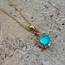 Ladda bild till bildvisaren Vintage Necklace Milky Turquoise