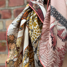 Ladda bild till bildvisaren Ull- och sidensjal Emilia