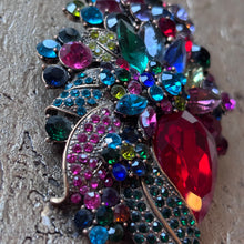Ladda bild till bildvisaren Brosch Coloures Beauty