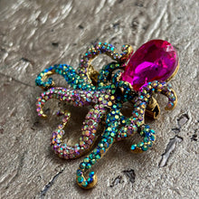 Ladda bild till bildvisaren Brosch Octopus