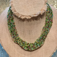 Ladda bild till bildvisaren Necklace Natural Stones Multi Green