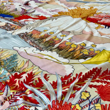 Ladda bild till bildvisaren Enchanted Horse Beige - Ull- och sidensjal, 140x140cm