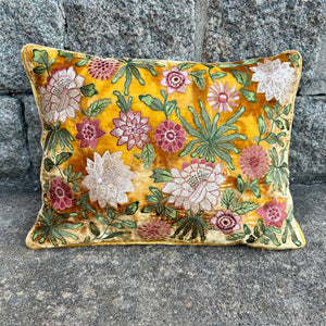 Cushion Bouquet Embroidery Shaded Oro 30x40cm