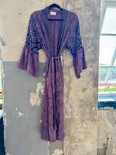 Ladda bild till bildvisaren Kimono Panthéon