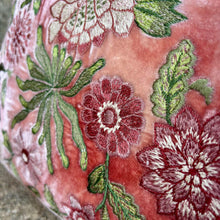 Ladda bild till bildvisaren Cushion Bouquet Embroidery Shaded Rose 30x40cm