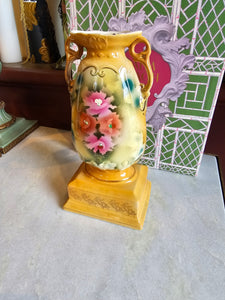 Vas Flowers