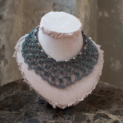 Necklace Embroidery Enchantes