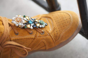 Shoelace accessory