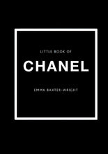 Ladda bild till bildvisaren Little Book of Chanel